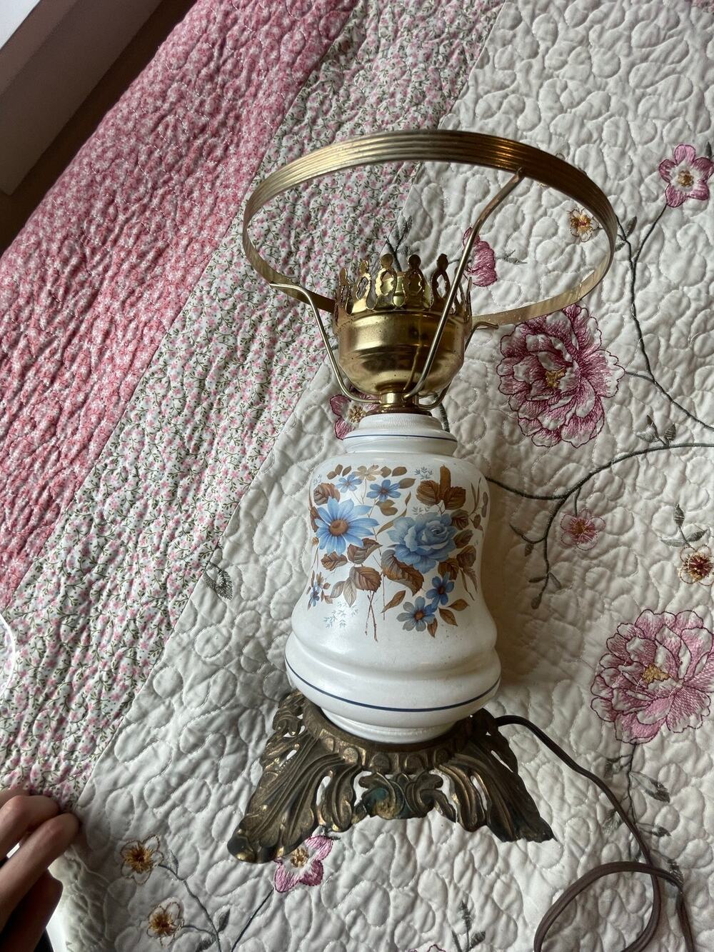 floral white and blue hurricane lamp base
